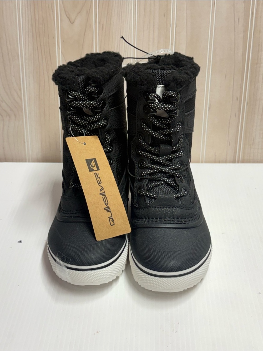 Quiksilver Women's Black Winter Lace-Up Boots with White Soles